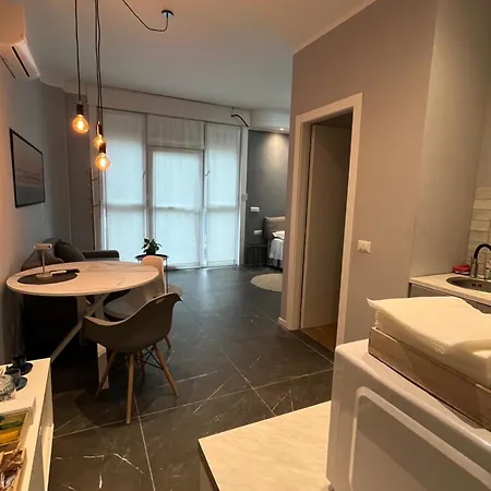 Excelsior Garden Living מלון