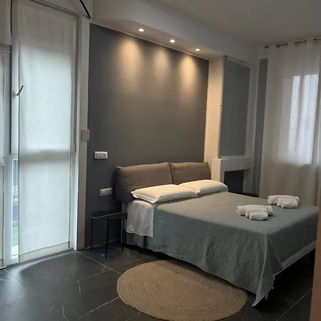 Excelsior Garden Living מלון